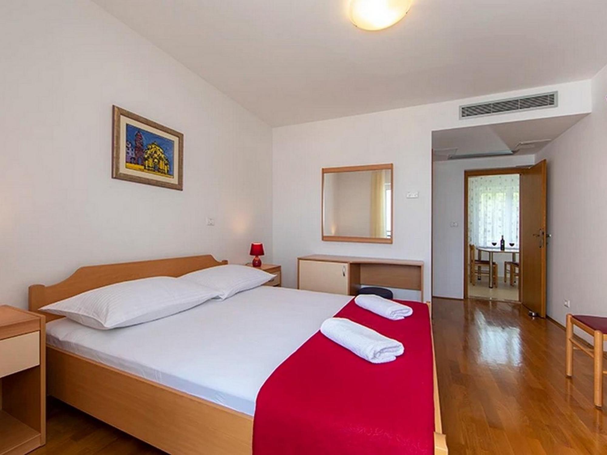 Apartments By The Sea Igrane, Makarska - 17292 Δωμάτιο φωτογραφία